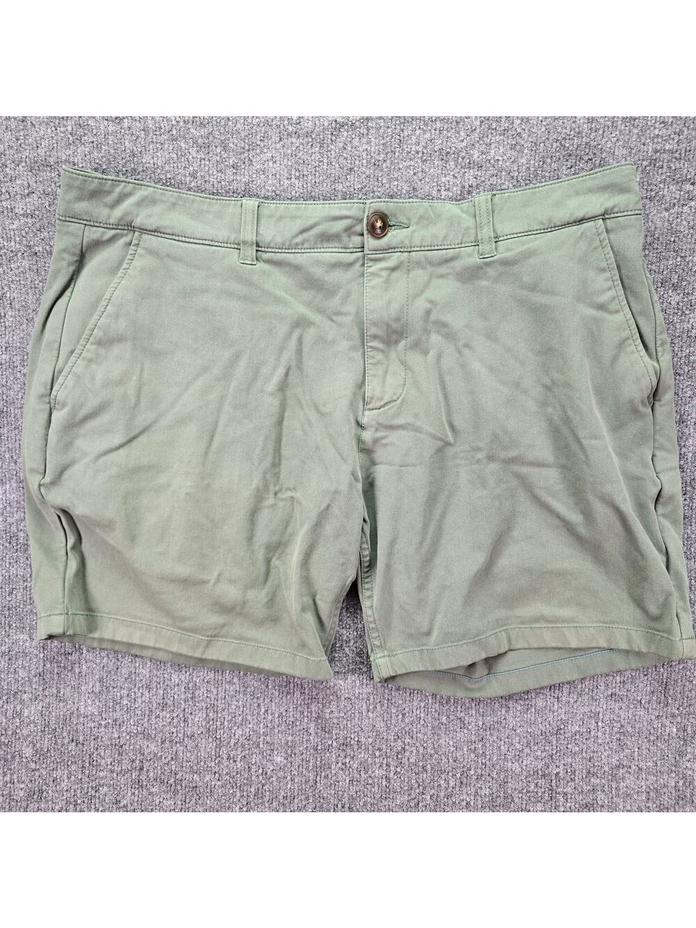 Mugsy Spruces Shorts Mens 38 7" Inseam Green Flat Front Chino Stretch Casual